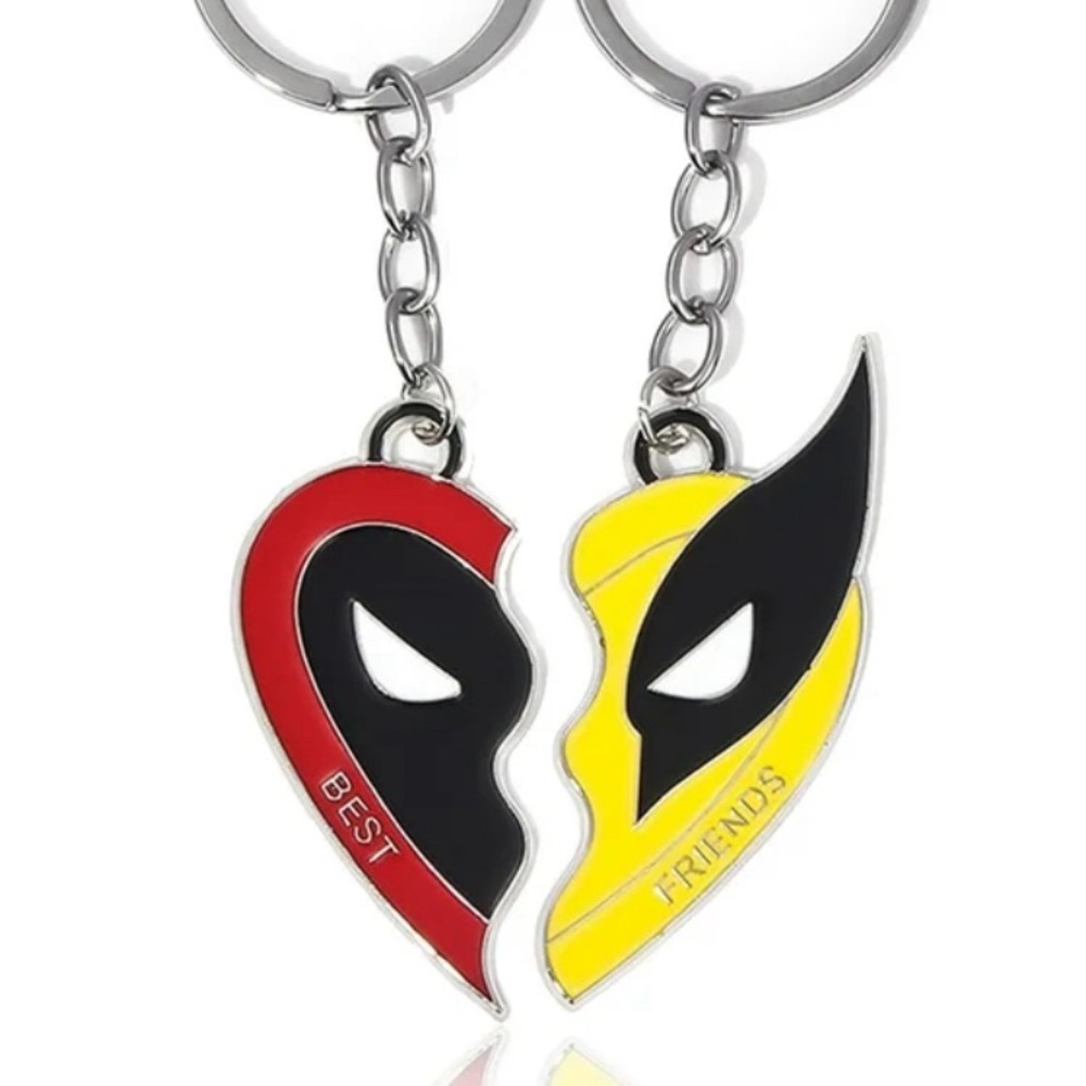 Deadpool Wolverine Keychain from movie best friends 
U get 2 key chains